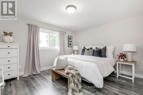 1 Timberland Crescent, Wasaga Beach, ON - Indoor Photo Showing Bedroom