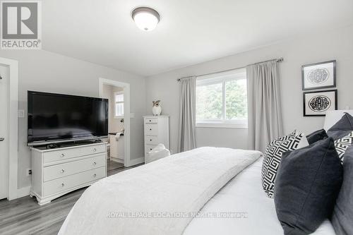 1 Timberland Crescent, Wasaga Beach, ON - Indoor Photo Showing Bedroom