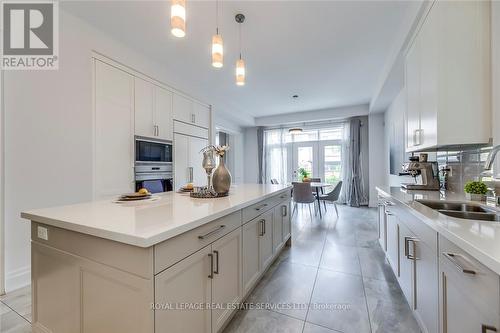 377 Tudor Avenue, Oakville, ON - Indoor Photo Showing Kitchen With Double Sink With Upgraded Kitchen