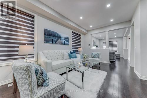 34 Rangemore Road, Brampton, ON - Indoor Photo Showing Living Room