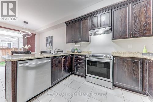 34 Rangemore Road, Brampton, ON - Indoor Photo Showing Kitchen