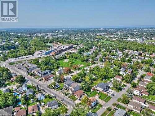 114 Welland Street N, Thorold, ON - Outdoor With View