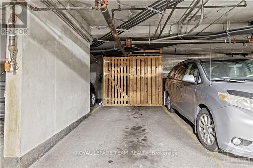 604 - 309 Cumberland Street, Ottawa, ON - Indoor Photo Showing Garage