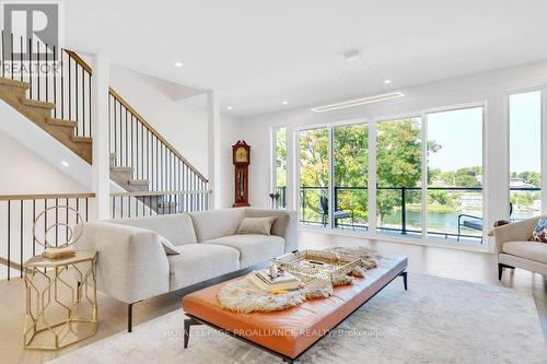 73C Bridge Street, Prince Edward County (Picton), ON - Indoor Photo Showing Living Room