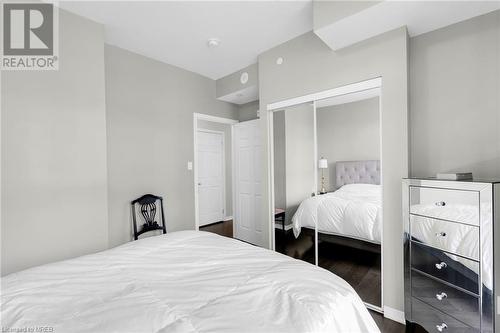 54 Sky Harbour Drive Unit# 311, Brampton, ON - Indoor Photo Showing Bedroom