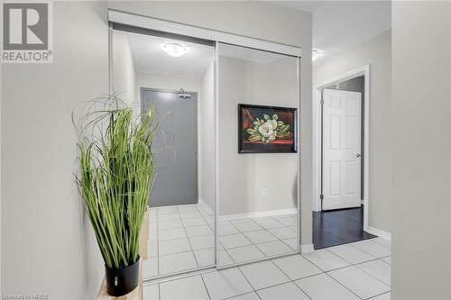 54 Sky Harbour Drive Unit# 311, Brampton, ON - Indoor Photo Showing Other Room