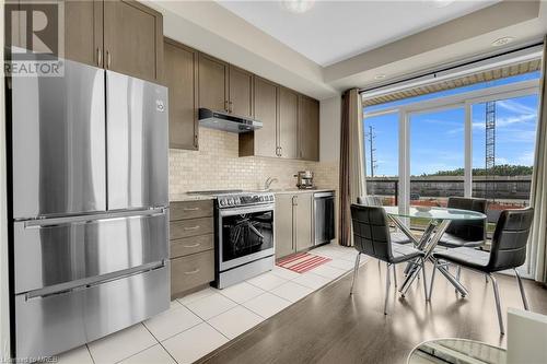 54 Sky Harbour Drive Unit# 311, Brampton, ON - Indoor Photo Showing Kitchen With Stainless Steel Kitchen With Upgraded Kitchen