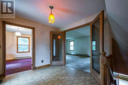 1424 County Rd 3, Prince Edward County (Ameliasburgh), ON - Indoor Photo Showing Other Room