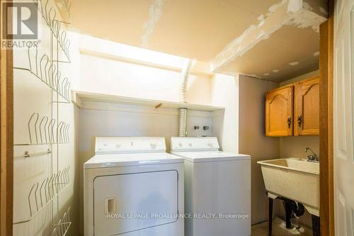 1424 County Rd 3, Prince Edward County (Ameliasburgh), ON - Indoor Photo Showing Laundry Room