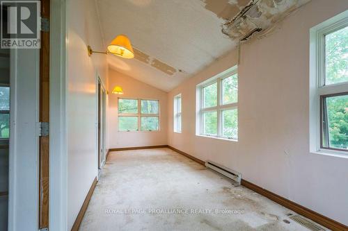 1424 County Rd 3, Prince Edward County (Ameliasburgh), ON - Indoor Photo Showing Other Room