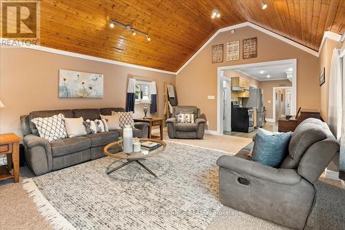 36 Emma Street, Stirling-Rawdon, ON - Indoor Photo Showing Living Room