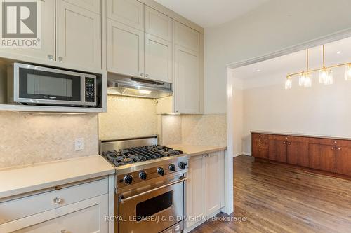 17 Farnham Avenue, Toronto, ON - Indoor Photo Showing Kitchen