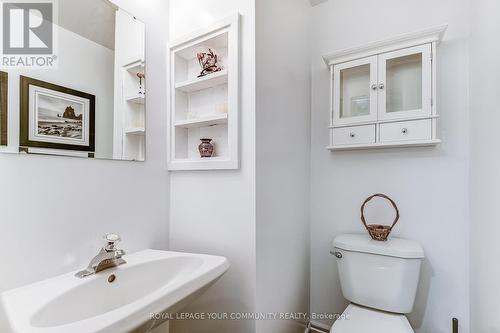 65 Tideswell Boulevard, Toronto, ON - Indoor Photo Showing Bathroom