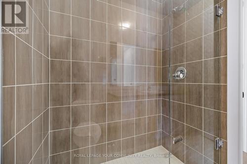 96 Weslock Crescent, Aurora, ON - Indoor Photo Showing Bathroom