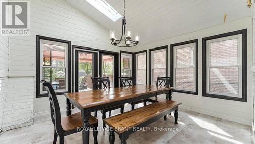 11 Ravine Crescent, Haldimand, ON - Indoor Photo Showing Dining Room