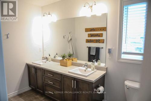 70 Cottonwood Drive, Belleville, ON - Indoor Photo Showing Bathroom