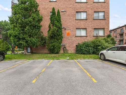 Parking - 2-4410 Ch. Des Cageux, Laval (Chomedey), QC - Outdoor