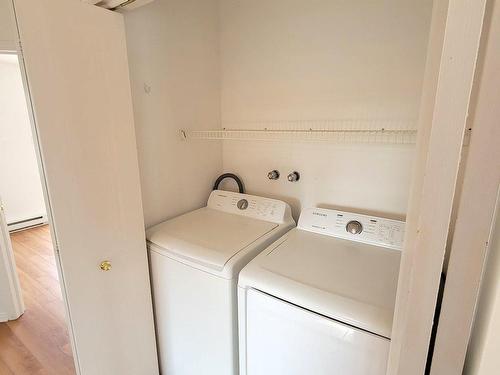 Salle de lavage - 5-2365 Rue Du Dr-Noël-Varin, Deux-Montagnes, QC - Indoor Photo Showing Laundry Room