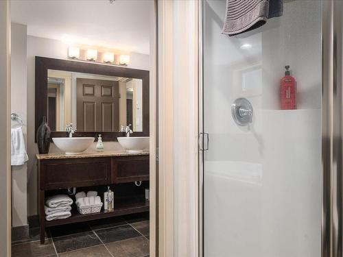 217-1600 Stroulger Rd, Nanoose Bay, BC - Indoor Photo Showing Bathroom