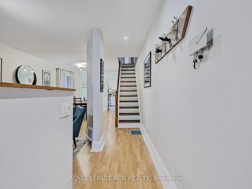 391 Kingston Rd, Toronto, ON - Indoor Photo Showing Other Room