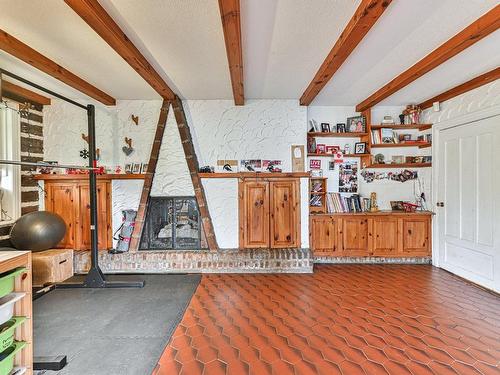 Cuisine - 359  - 363 Ch. Avila, Piedmont, QC - Indoor Photo Showing Kitchen