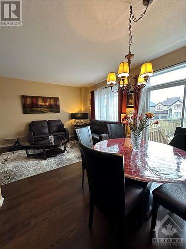 1436 Comfrey Crescent, Ottawa, ON - Indoor Photo Showing Dining Room