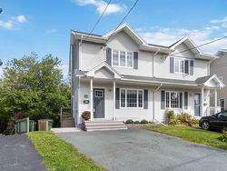 38 Fury Drive  Dartmouth, NS B3A 4Y2