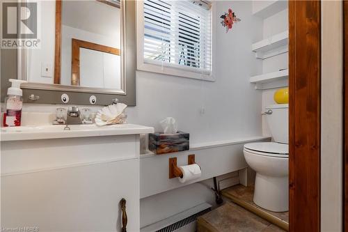 212 Gould Avenue, North Bay, ON - Indoor Photo Showing Bathroom