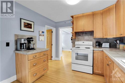 232 Belford Crescent, Ottawa, ON - Indoor Photo Showing Kitchen