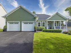 41 Halewood Drive  Falmouth, NS B0P 1P0