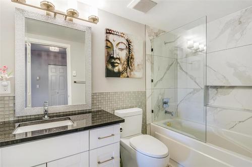 115-1156 Sunset Drive, Kelowna, BC - Indoor Photo Showing Bathroom