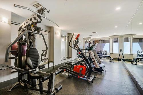 115-1156 Sunset Drive, Kelowna, BC - Indoor Photo Showing Gym Room