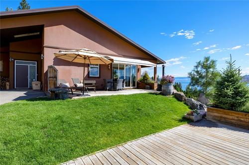 6376 Topham Place, Peachland, BC - Outdoor With Deck Patio Veranda