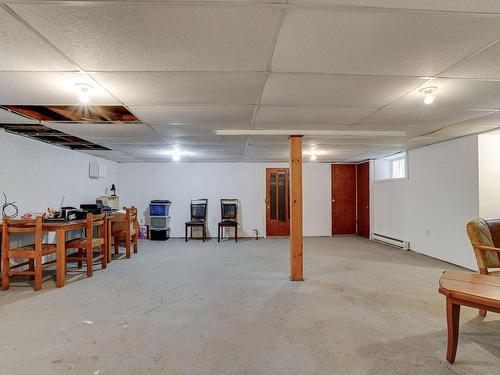 Salle familiale - 5004 Rue St-Georges, Rawdon, QC - Indoor Photo Showing Basement