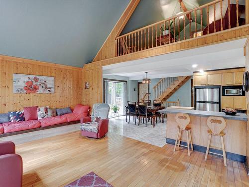 Salon - 5004 Rue St-Georges, Rawdon, QC - Indoor Photo Showing Living Room