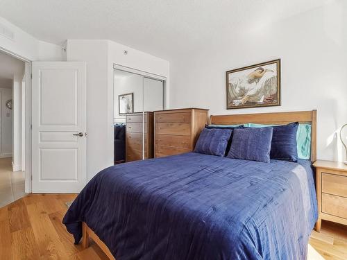 Chambre Ã Â coucher - 504-455 Rue St-Louis, Montréal (Ville-Marie), QC - Indoor Photo Showing Bedroom