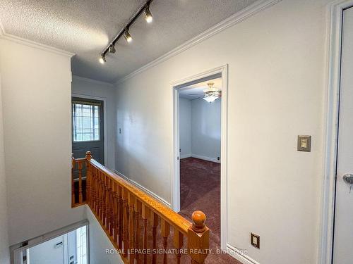 Upper-133 Cavell Ave, Hamilton, ON - Indoor Photo Showing Other Room