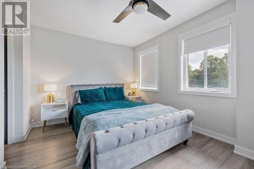 4 Wilings Lane, Hamilton, ON - Indoor Photo Showing Bedroom