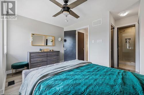 4 Wilings Lane, Hamilton, ON - Indoor Photo Showing Bedroom