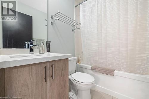 4 Wilings Lane, Hamilton, ON - Indoor Photo Showing Bathroom