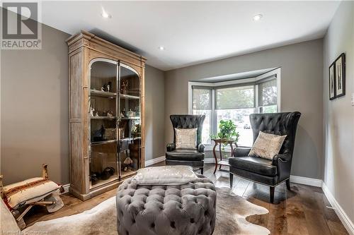 487 Eaglewood Drive, Hamilton, ON - Indoor Photo Showing Living Room