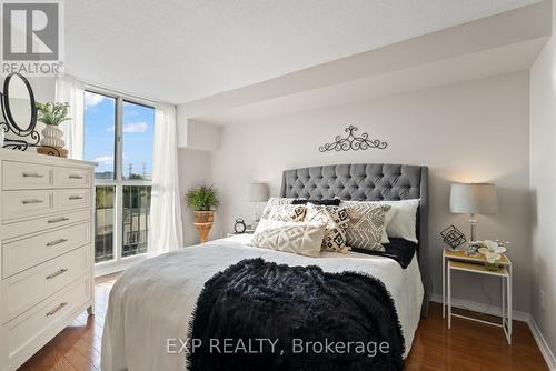 603 - 1625 Pickering Parkway, Pickering (Village East), ON - Indoor Photo Showing Bedroom