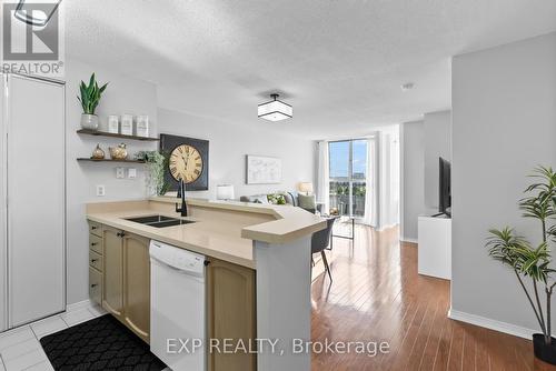 603 - 1625 Pickering Parkway, Pickering (Village East), ON - Indoor Photo Showing Kitchen With Double Sink