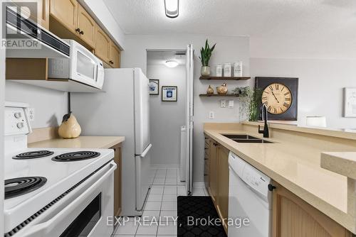 603 - 1625 Pickering Parkway, Pickering (Village East), ON - Indoor Photo Showing Kitchen With Double Sink