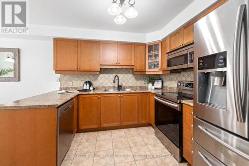 31 - 1087 Ormond Drive, Oshawa (Samac), ON - Indoor Photo Showing Kitchen With Stainless Steel Kitchen With Double Sink