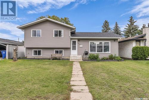 110 Shaftsbury Place, Saskatoon, SK - Outdoor With Facade