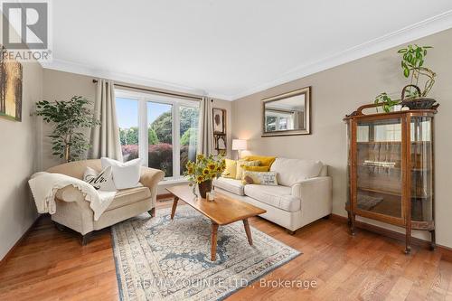 40 Oak Ridge Boulevard, Belleville, ON - Indoor Photo Showing Living Room