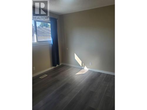 1451-1455 Milburn Avenue, Prince George, BC - Indoor Photo Showing Other Room