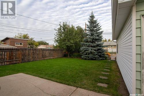 1624 C Avenue N, Saskatoon, SK - Outdoor