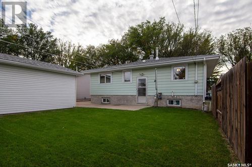 1624 C Avenue N, Saskatoon, SK - Outdoor With Exterior